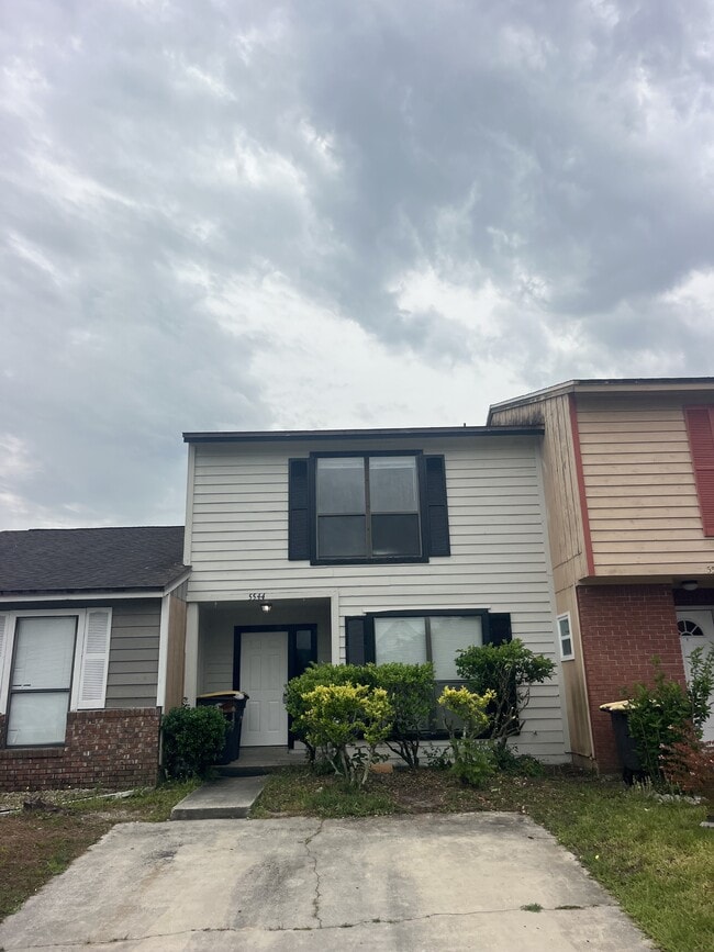 Building Photo - 5544 Cabot Dr N Rental