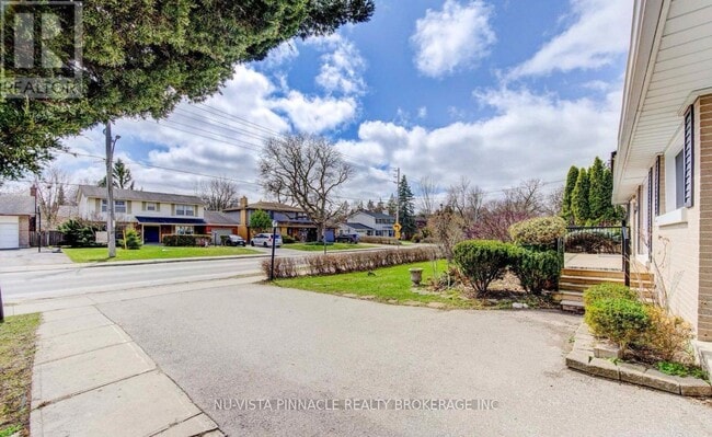 Photo - 530 Huron St
