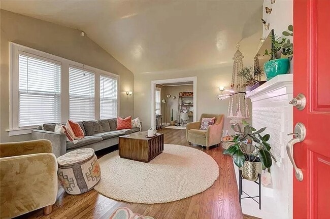 Photo - 2821 NW 13th St Unit 2823