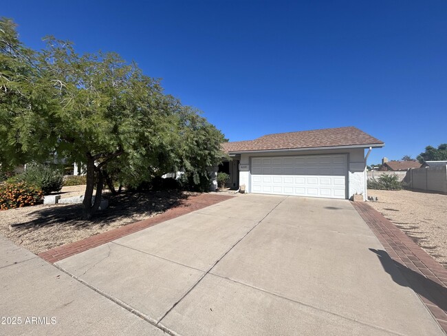 Building Photo - 6228 E Nisbet Rd
