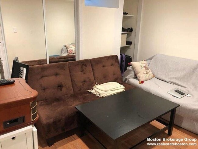 Photo - 16 Greenwich St Unit 16