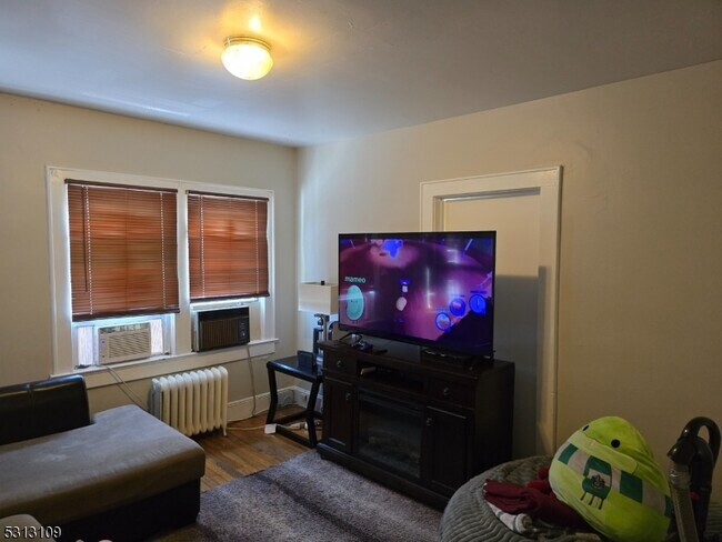 Photo - 1282 Valley Rd