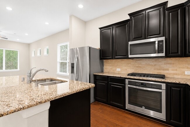 Photo - 22503 Miramar Bend Dr