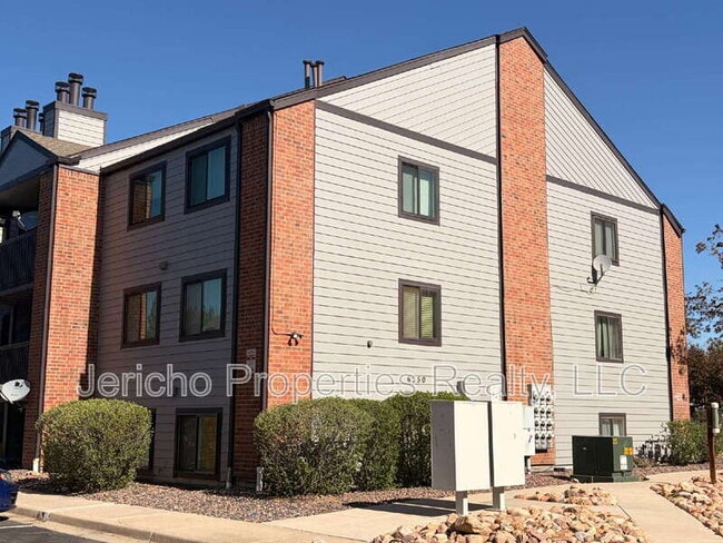 Photo - 6350 Oak St Unit #103