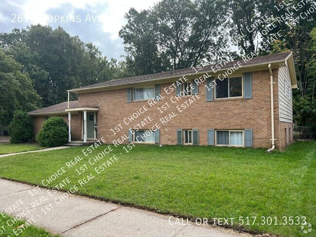 Building Photo - Spacious 2-BDR Duplex with Garage/Laundry/... Rental