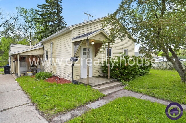 Building Photo - 1464 Sunshine St Unit 1