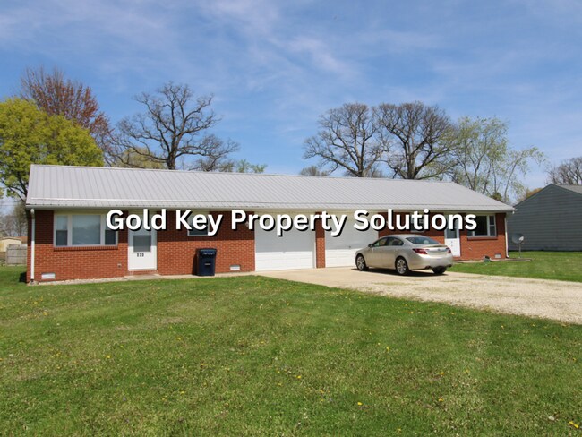 Photo - 818-820 Cossack Dr Unit 820 Cossack Dr