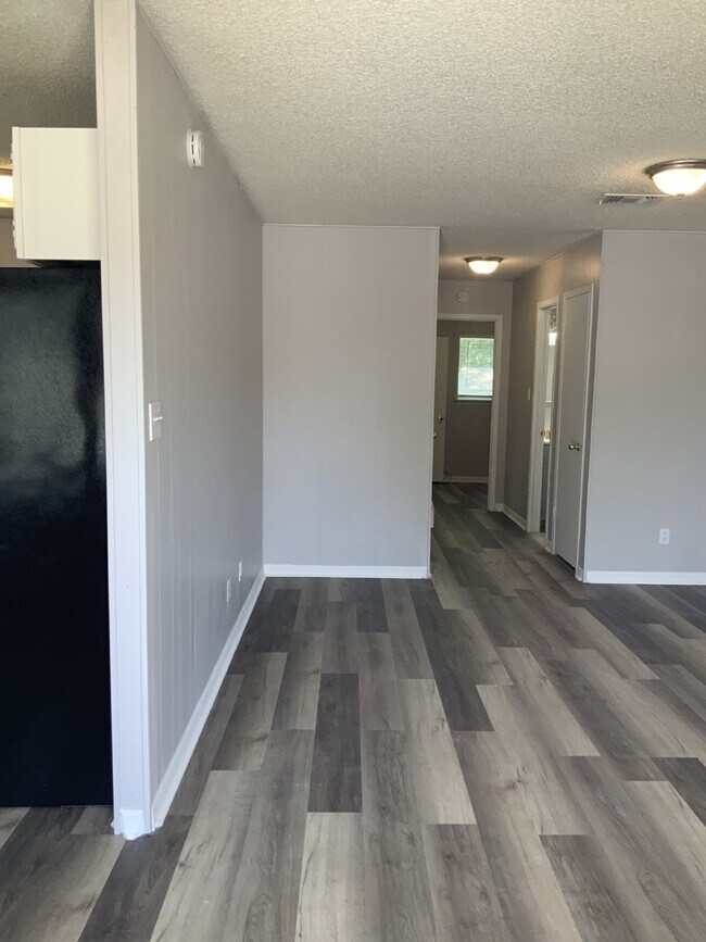 Great Location Duplex Apartment Unit B New Braunfels, TX