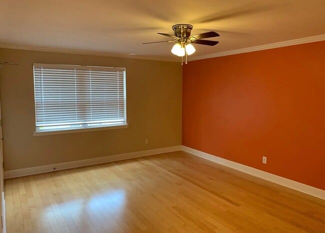 Photo - 1397 Broadview Ave Unit 8