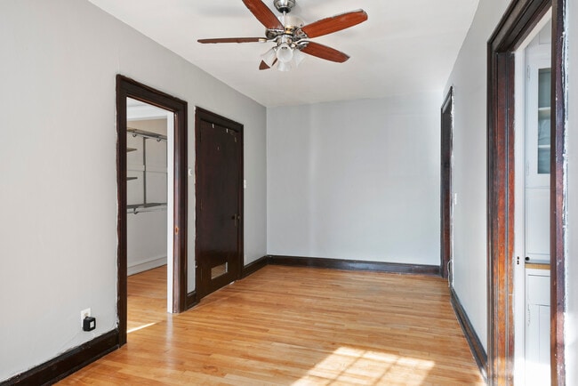 Living Room - St. Albans Flats