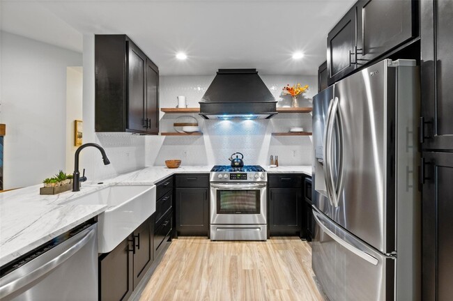 801 Forest Glen Cove