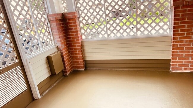 Photo - 146 Levron St