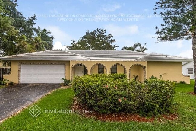 Building Photo - 9440 NW 13th St Rental