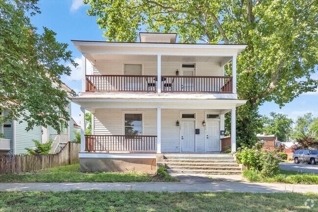 Building Photo - 136 Broad St Rental