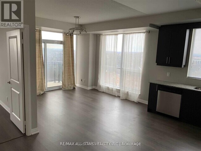 Photo - 9500 Markham Rd Unité 908