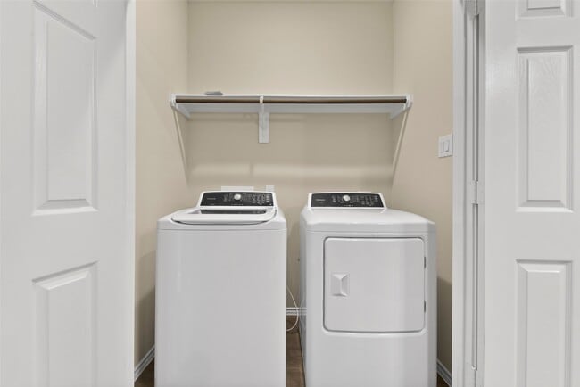 Photo - 9650 Warm Spring