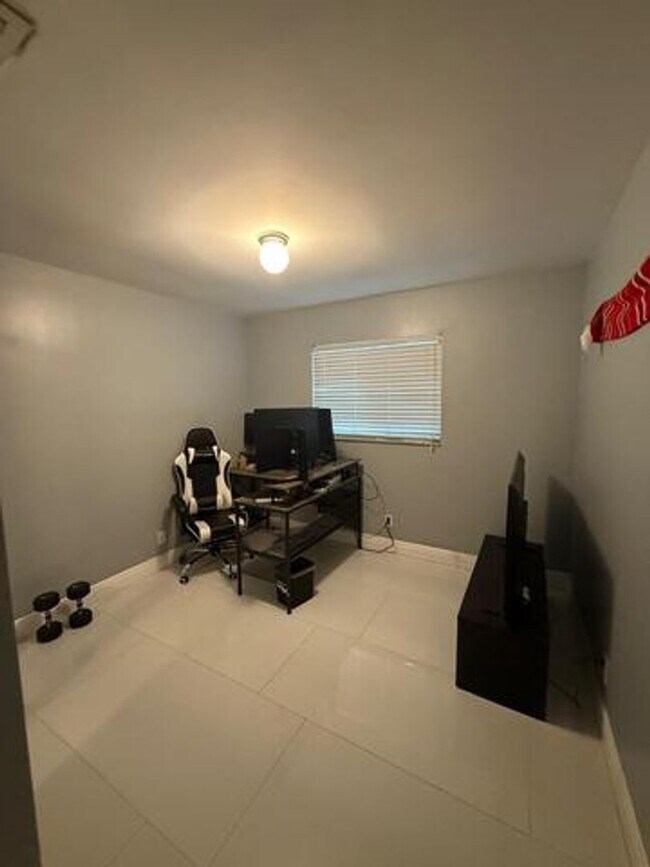 Photo - 9321 NW 35th Manor