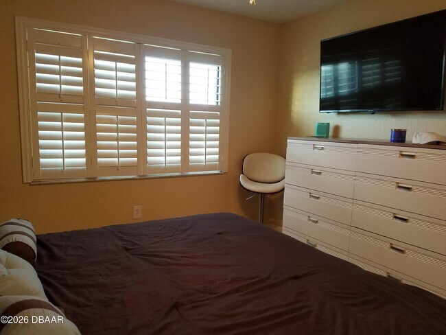 1571 S Atlantic Ave Unit 211