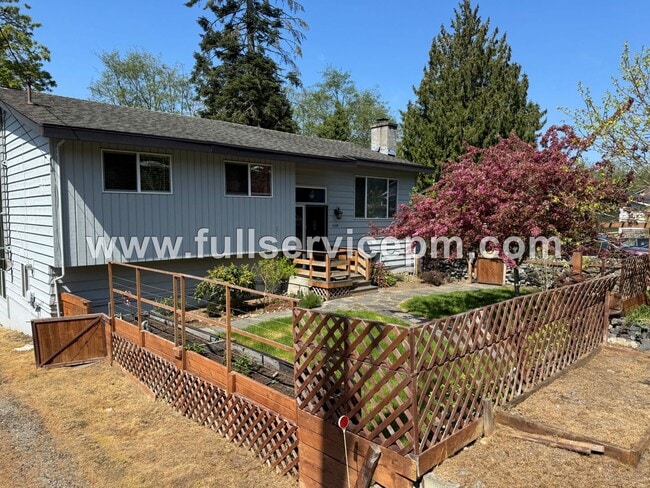 Photo - Spacious 4-Bedroom Upper-Level Home with Fireplace, Bonus Room & Large Deck