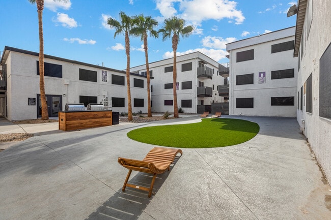 Skyline Parc Apartments