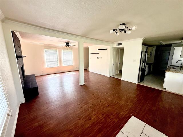 Photo - 205 Stardust Ln