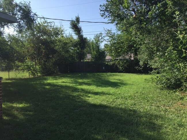 Photo - Adorable cottage is right in the heart of OKC!