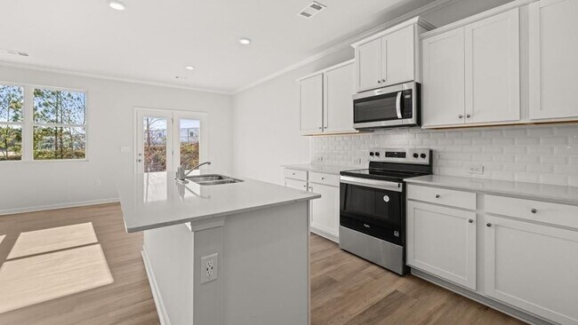 Photo - 94 Hughes Pl Dr