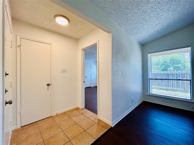 Photo - 8325 Fathom Cir