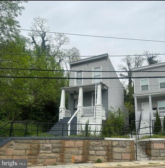 Photo - 2638 Stanton Rd SE House