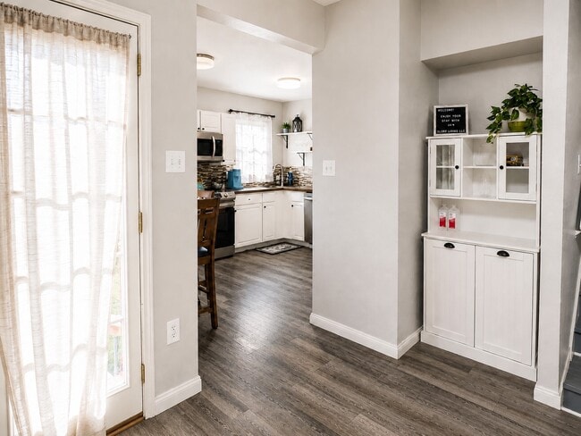 Photo - 11 Regency Ln