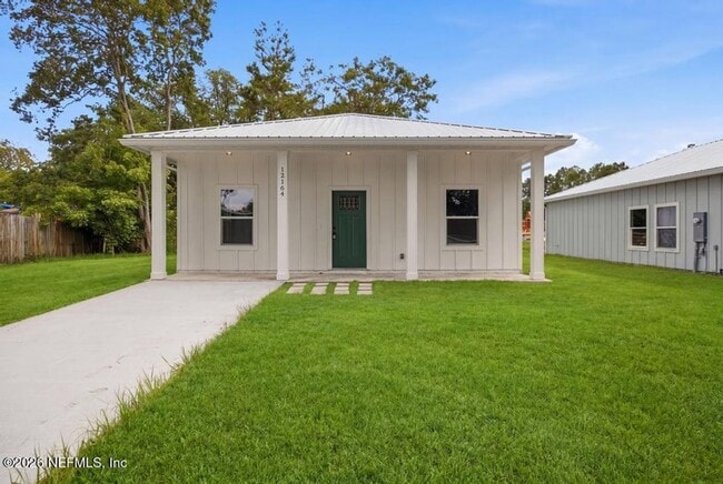 Building Photo - NEW BUILT 3 BR 2 BA Rental