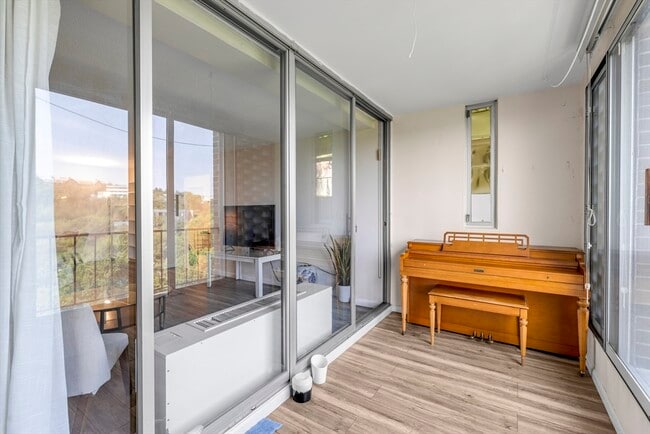 Photo - 99 Pond Ave Unit 919