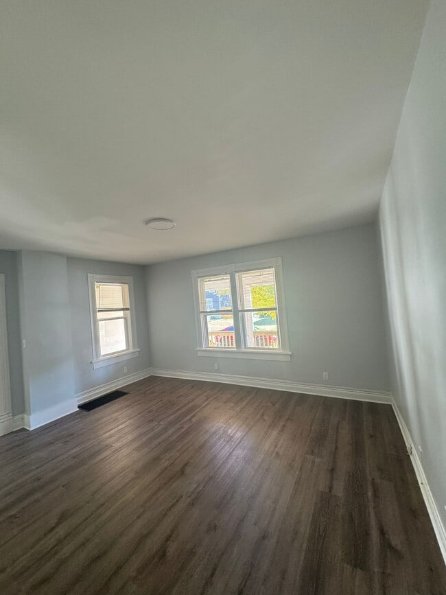 Photo - 71 S Wheatland Ave