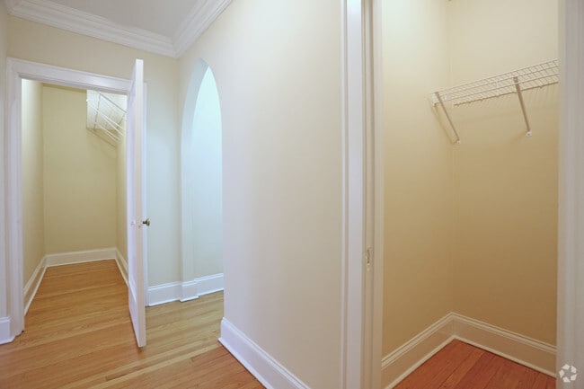 1 BR, 1 BA - closets