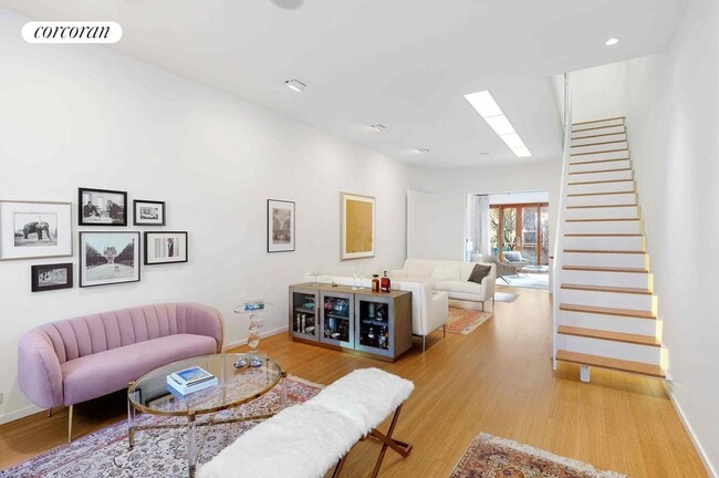 Building Photo - 112 W 118th St Rental