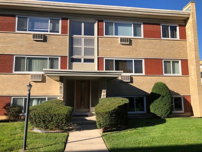 Building Photo - 6827 W Raven St Unit 2L