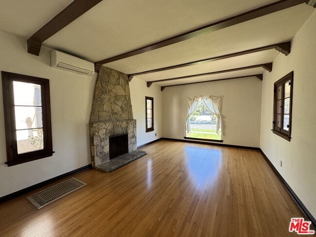 Photo - 10529 Clarkson Rd