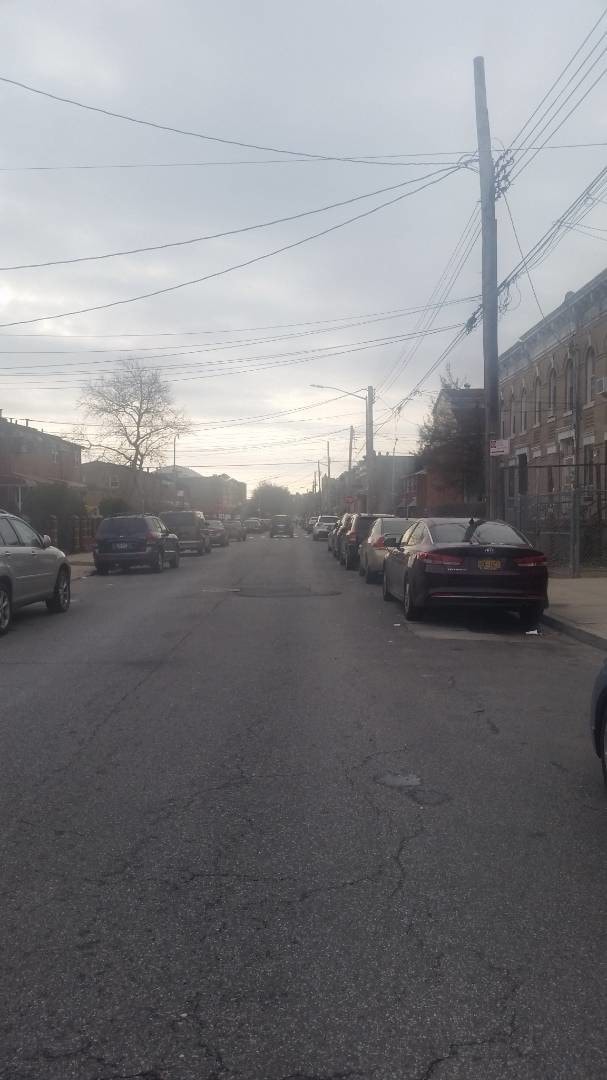 Photo - 476 Cleveland St