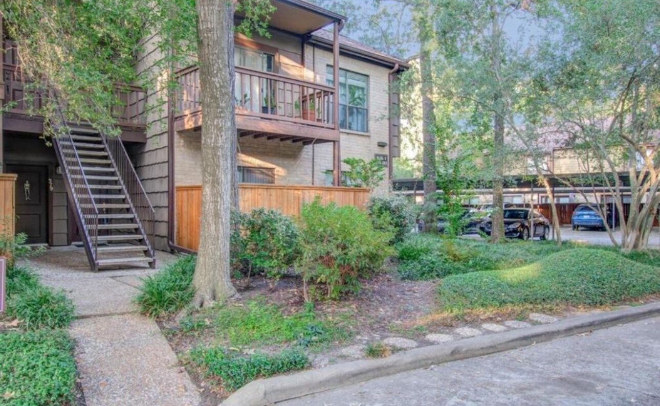 Photo - 11711 Memorial Dr Unidad 611