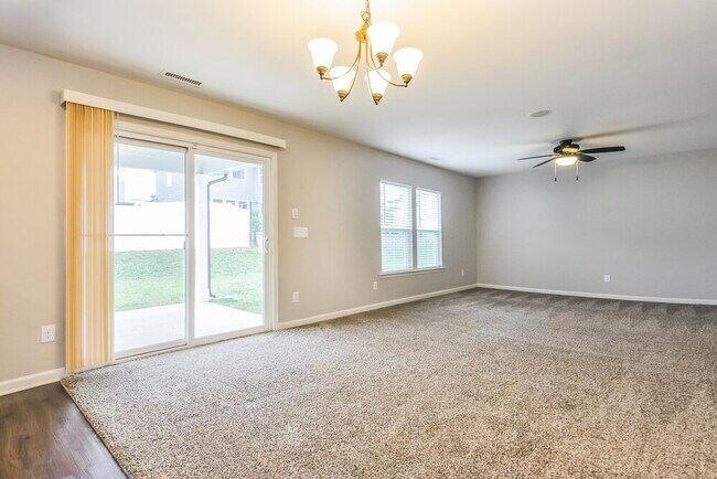 Photo - 84 Pamlico Dr