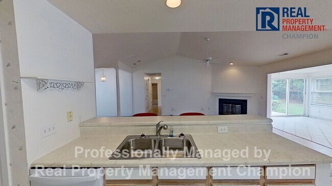 Photo - Spacious 3 BD/3 BA Home with Open Floorpla...