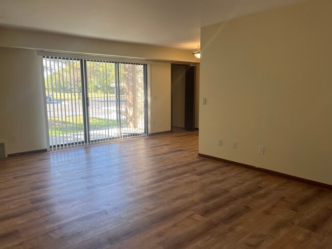 Photo - Greenwoods Apartments
