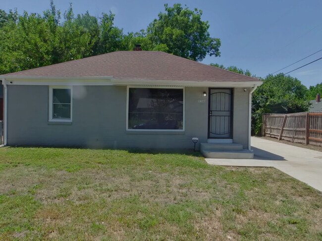 Photo - 2027 N Spruce St