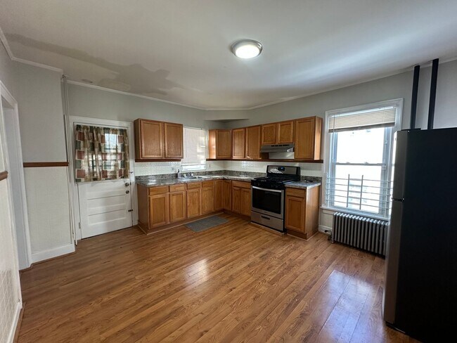 Photo - 54 Division St Unit Apt 1