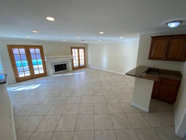 Photo - 4 BEDROOM AT THE LAKES WITH A POOL AND SPA!!