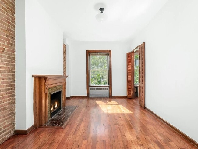 Photo - 145 W 80th St