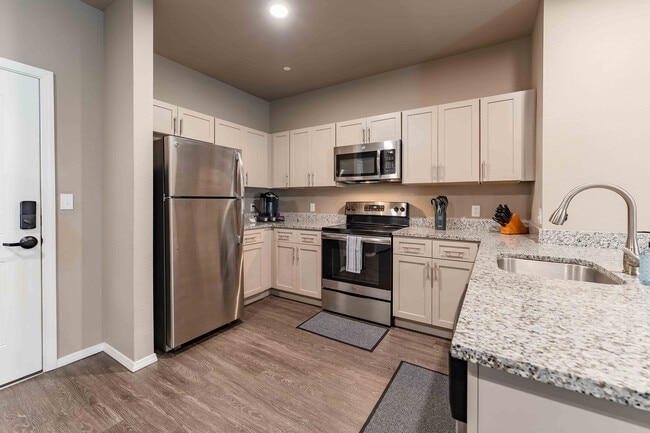 Photo - Veranda Vistas