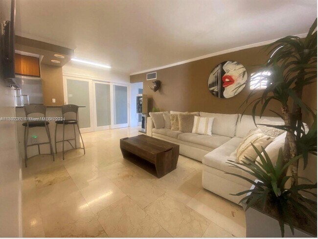 Photo - 1340 Lincoln Rd Condo Unit 803