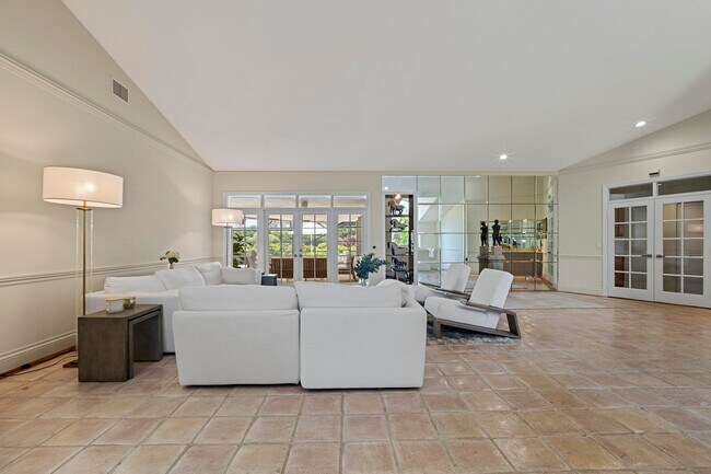 Photo - 10252 Shireoaks Ln