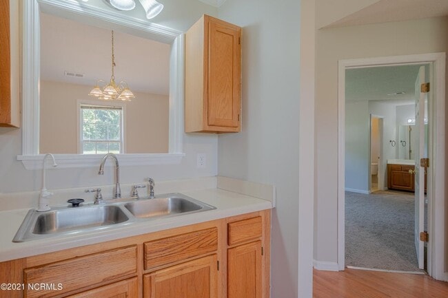Photo - 210 Brookstone Way